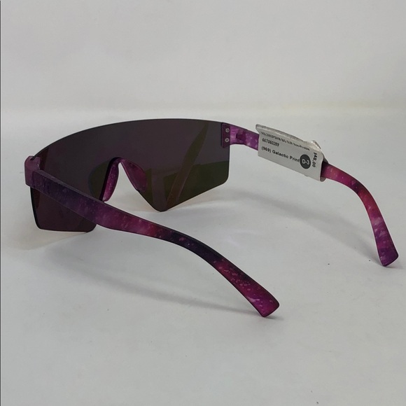 Hurley Big Sur- HSL3002PS Women’s 969 Galactic Print Non-Rx Sunglasses main image 4